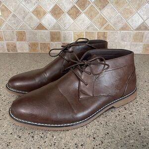 London Fog Men’s Blackburn Chukka Boots in Brown Size 10.5